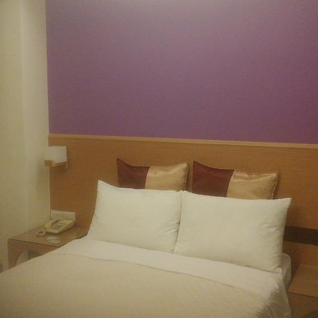 Purple Garden Hotel Tajpej Buitenkant foto