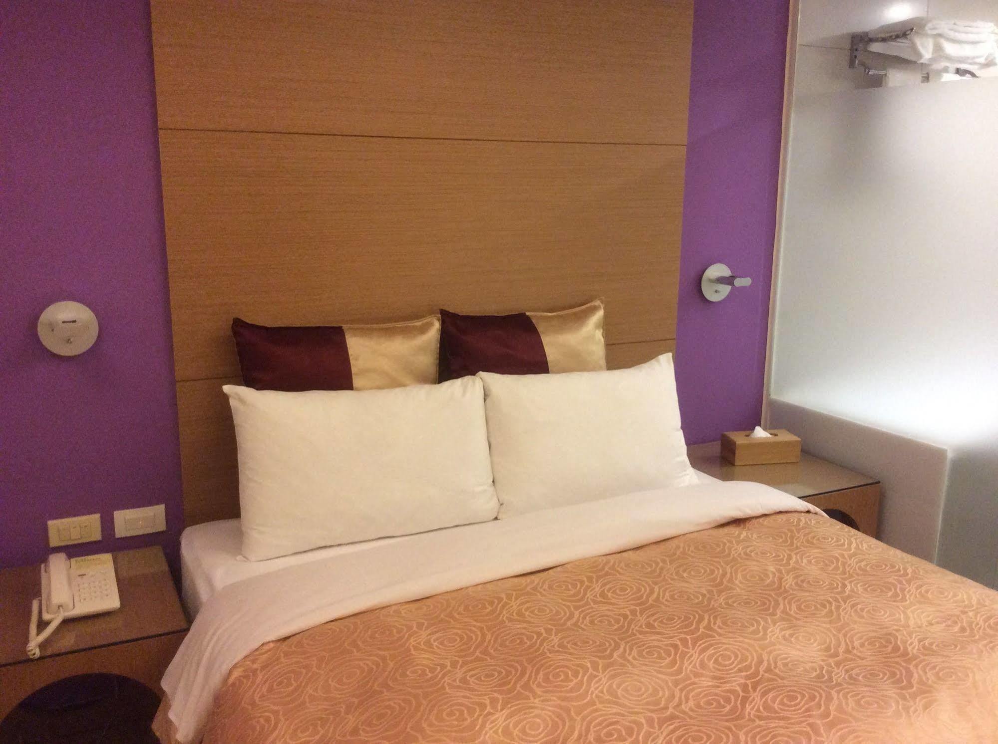 Purple Garden Hotel Tajpej Buitenkant foto