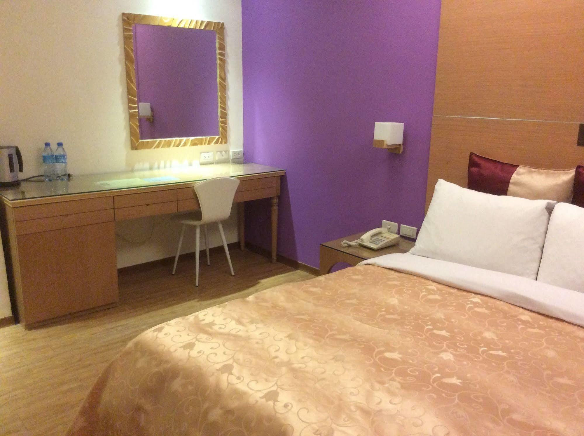Purple Garden Hotel Tajpej Buitenkant foto